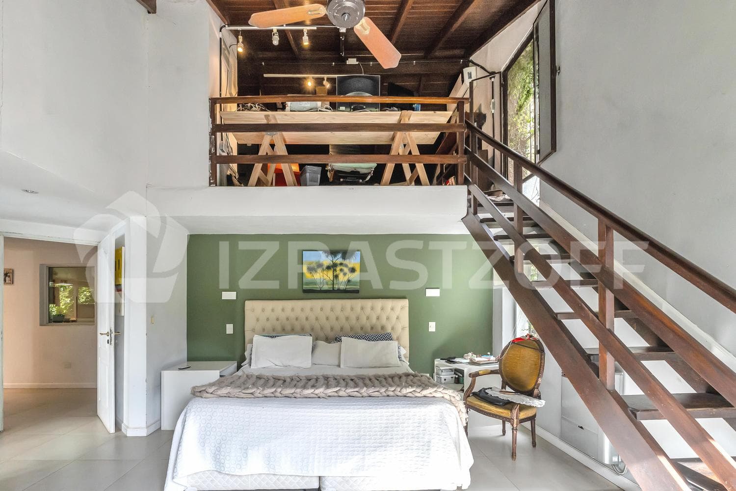 2-bedroom house for sale on an 803-square-meter lot in Los Lagartos Country Club