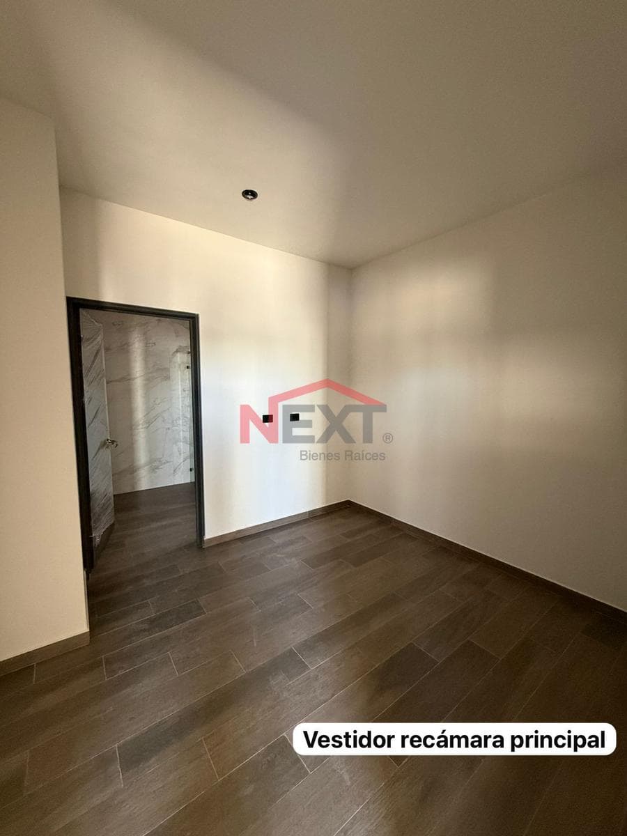 Casa en venta en privada Casa de Piedra (lote 8) al norte de la ciudad