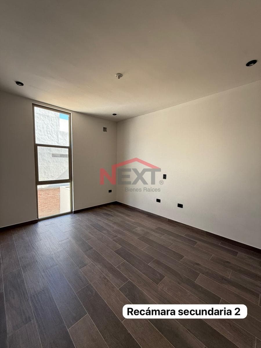 Casa en venta en privada Casa de Piedra (lote 8) al norte de la ciudad