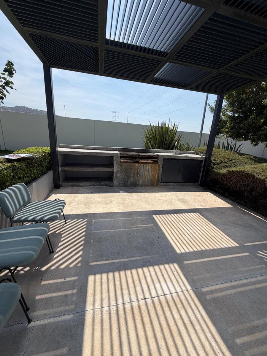 188 Coto Galarza House