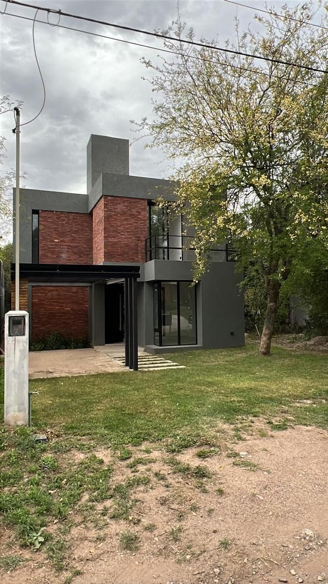 House in Villa Catalina