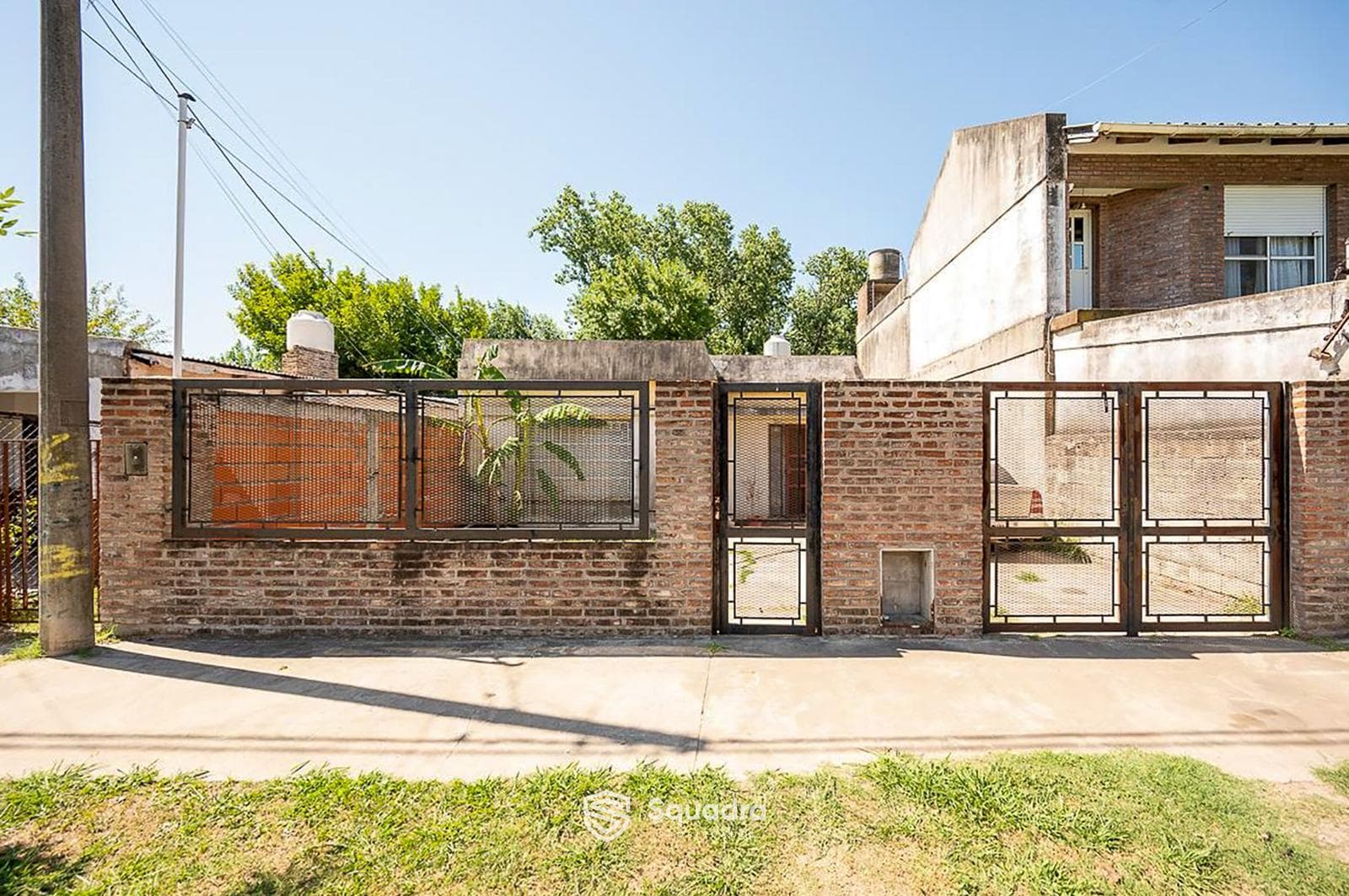 FOR SALE | TRADE-IN - 2-bedroom house with garage and green yard - Fisherton. QUALIFIES FOR A MORTGAGE.