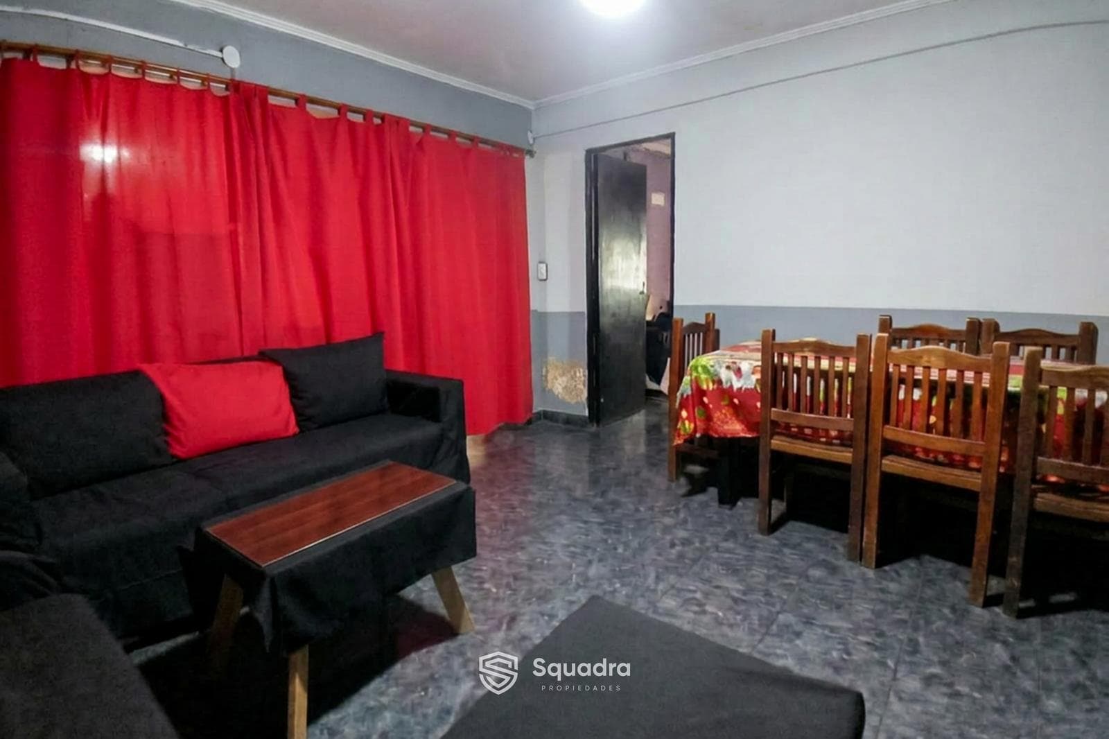 FOR SALE / TRADE - Two-bedroom house with a hallway and a multipurpose room. Patio with a barbecue. Azcuenaga, Rosario. QUALIFIES FOR A LOAN.