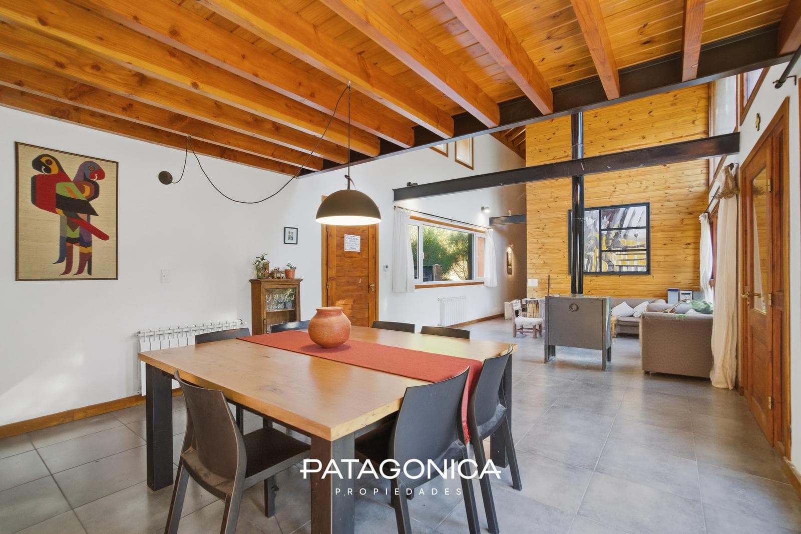 HOUSE FOR SALE in the Las Balsas neighborhood, 5 rooms, all utilities included.