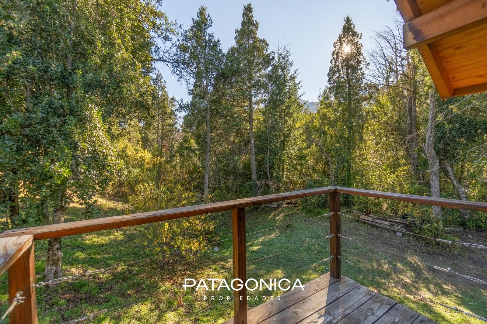 HOUSE FOR SALE in the Las Balsas neighborhood, 5 rooms, all utilities included.