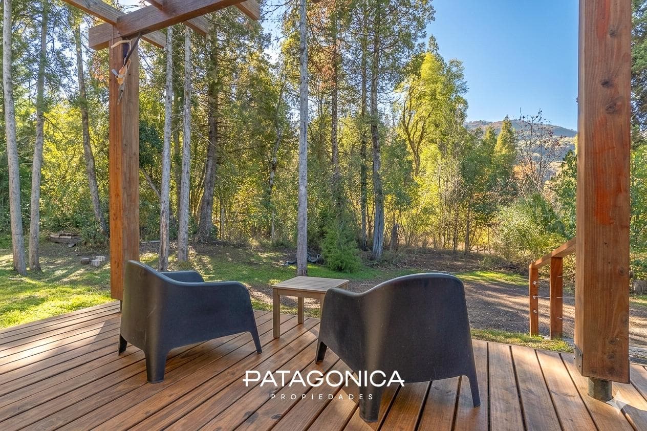 HOUSE FOR SALE in the Las Balsas neighborhood, 5 rooms, all utilities included.