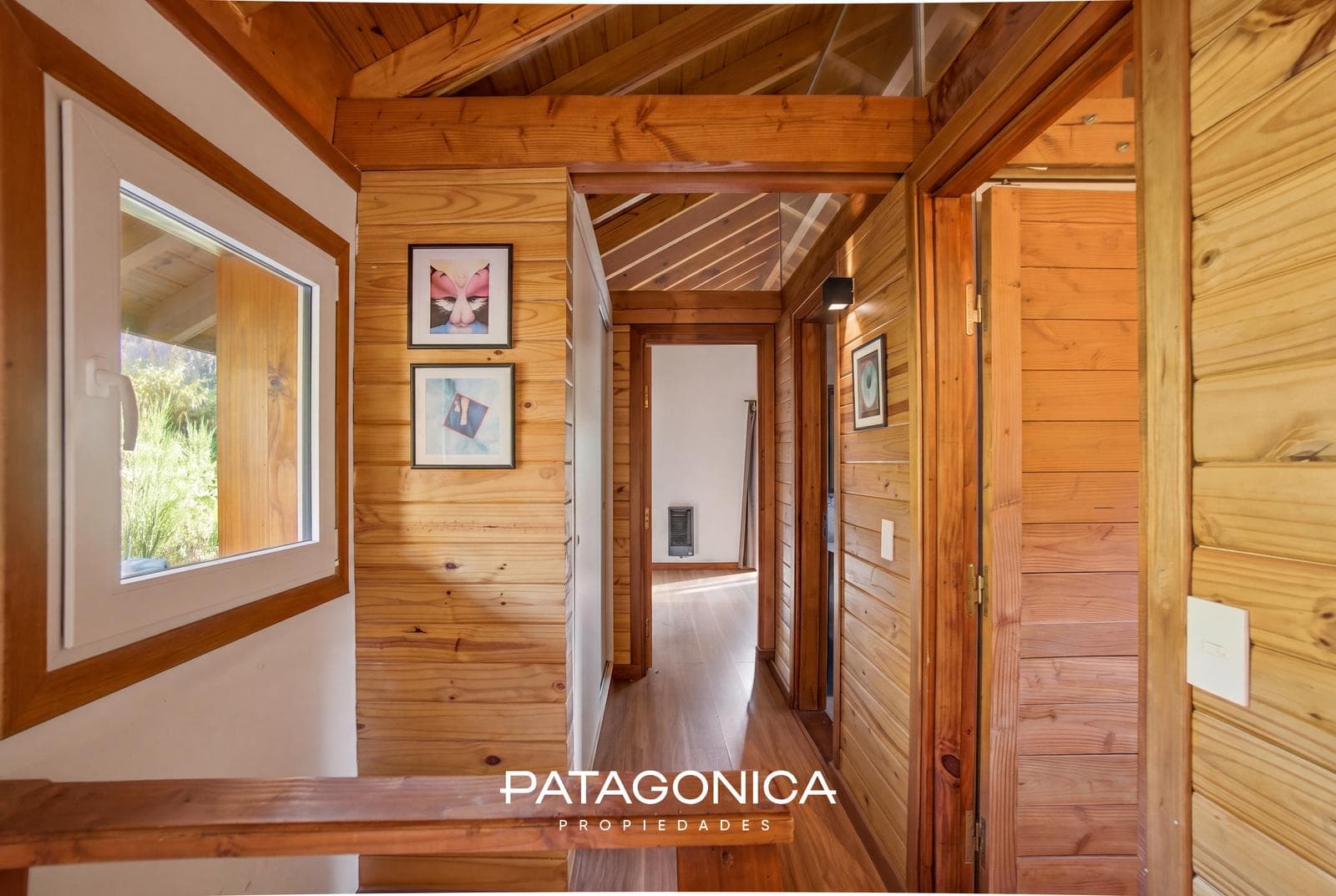 HOUSE FOR SALE in the Las Balsas neighborhood, 5 rooms, all utilities included.