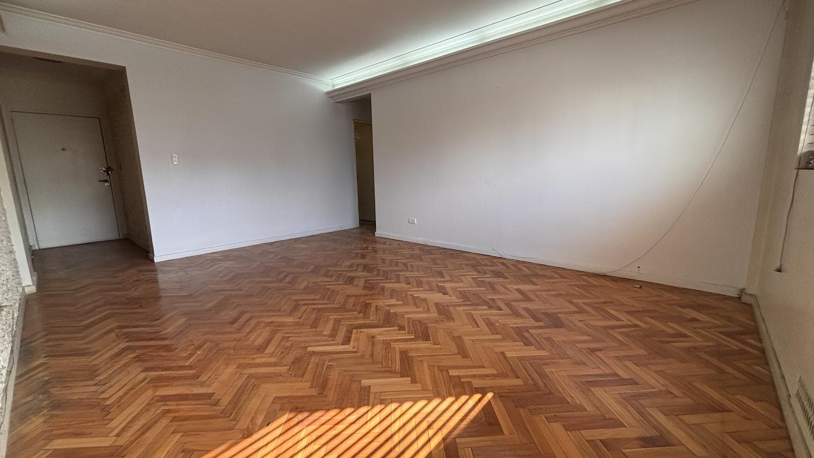 Caballito: 3-Bedroom Apartment with Separate Room—FOR SALE