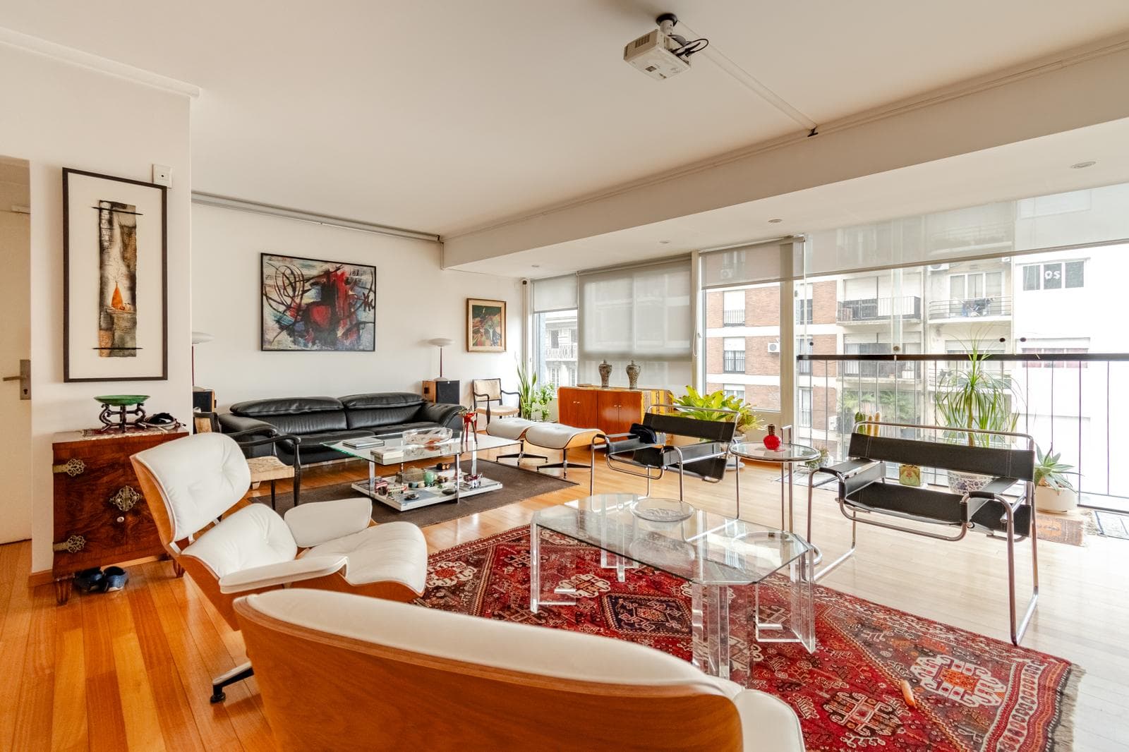 Santa Fé and Esmeralda Avenues - 2-bedroom - Retiro - For Sale
