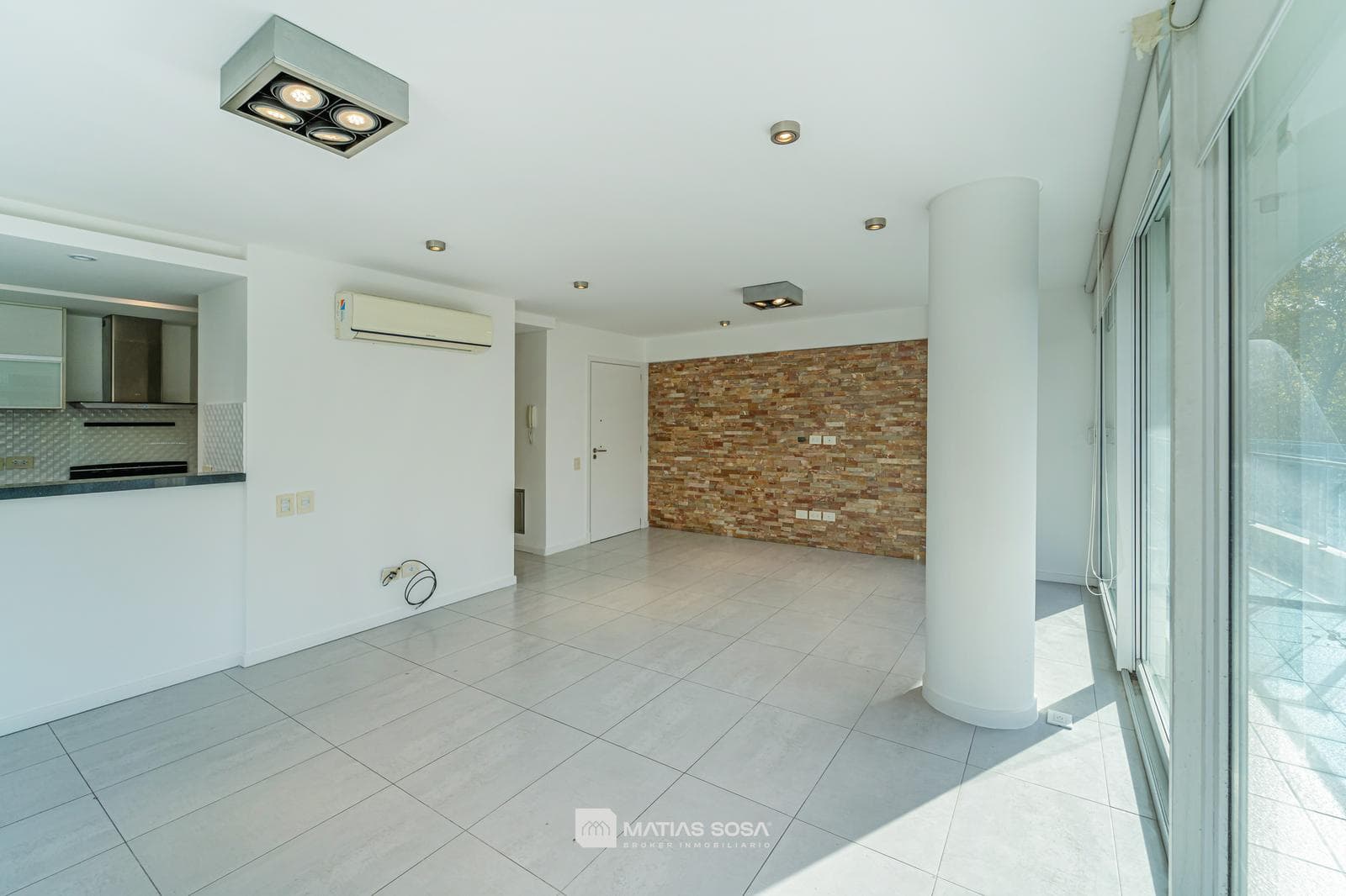 For Sale - 3-room apartment with underground parking - Financing Available - Boghoss