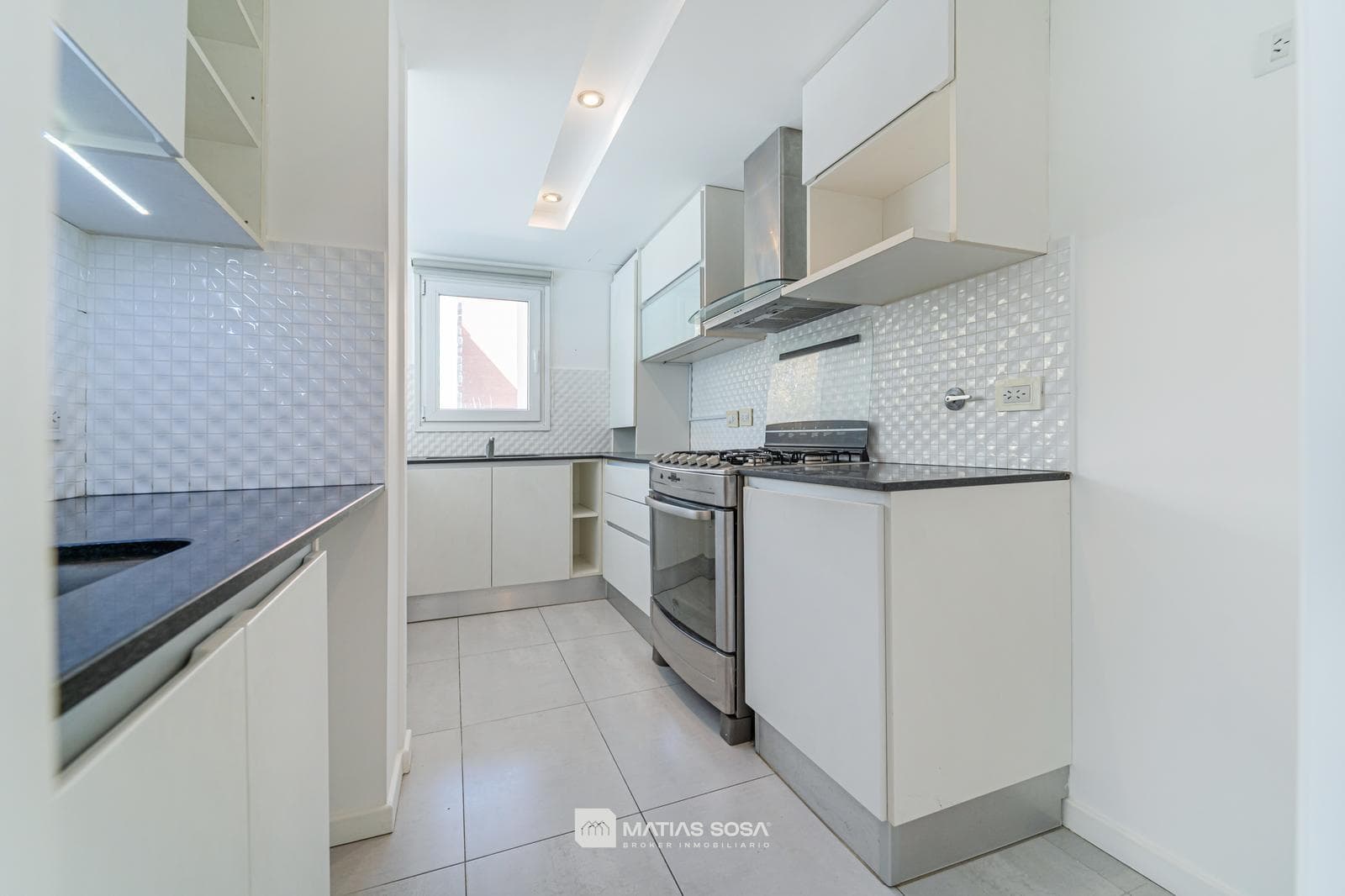 For Sale - 3-room apartment with underground parking - Financing Available - Boghoss