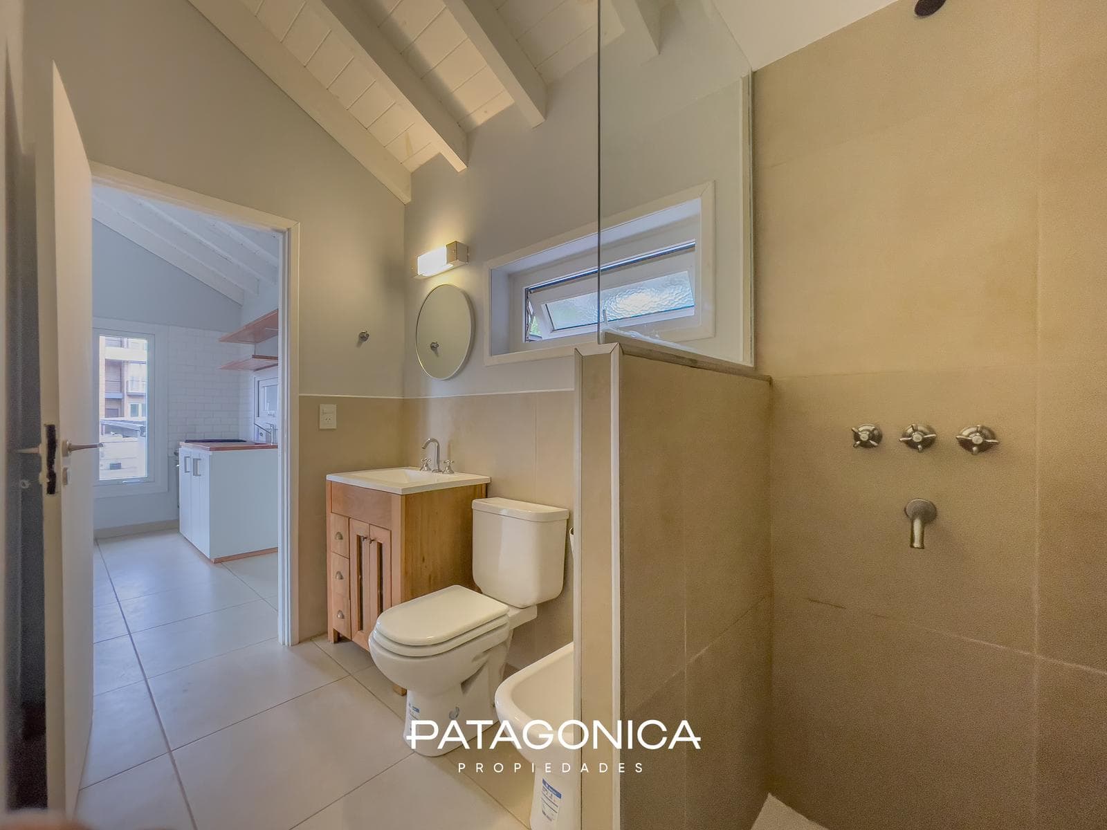 FOR SALE: Two-room apartment. El Mercado neighborhood