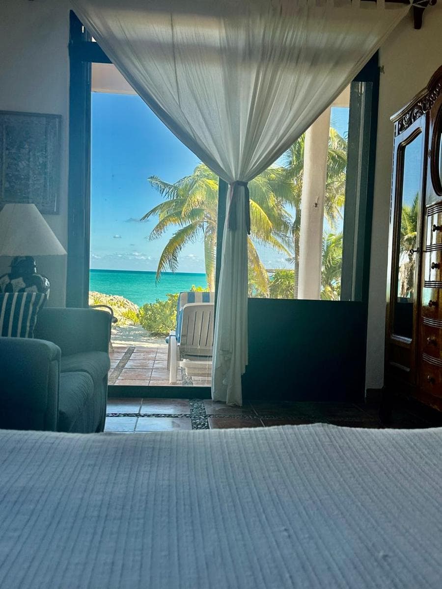 House for Sale on the Beachfront in Isla Blanca, Cancun