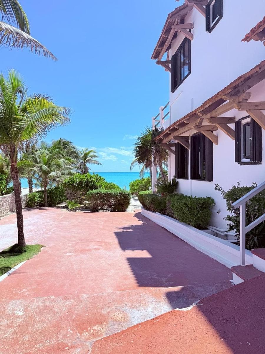 House for Sale on the Beachfront in Isla Blanca, Cancun