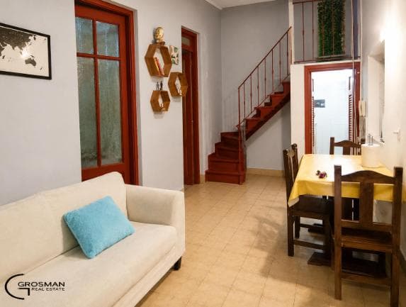 4-Room Ph-Style Apartment for Sale in Balvanera