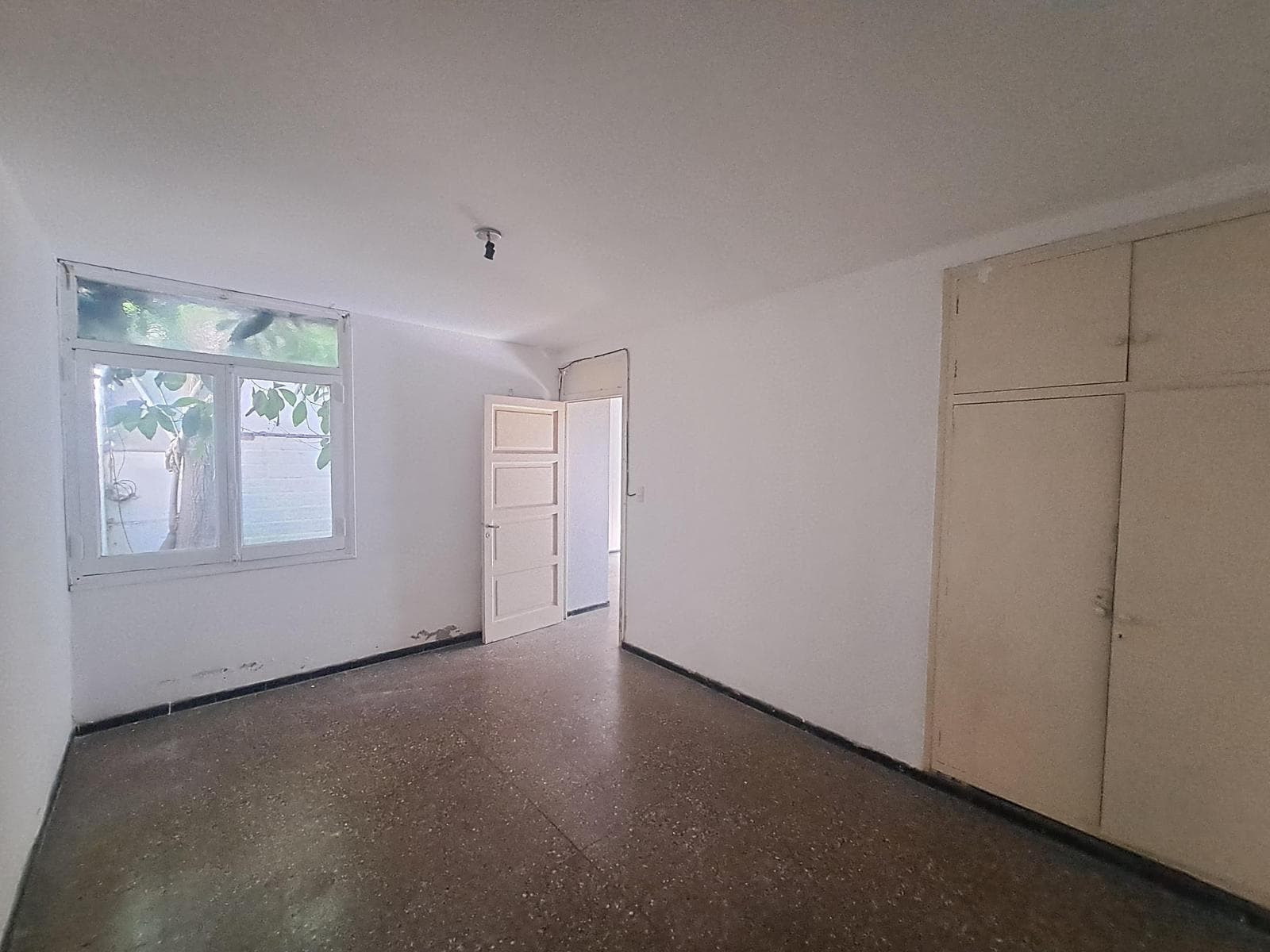 House for sale with 2 separate apartments - QUALIFIES FOR A MORTGAGE
