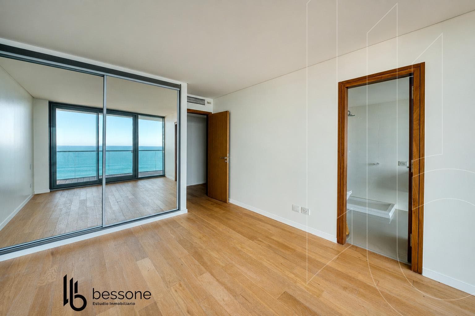 MARAL EXPLANADA APARTMENT