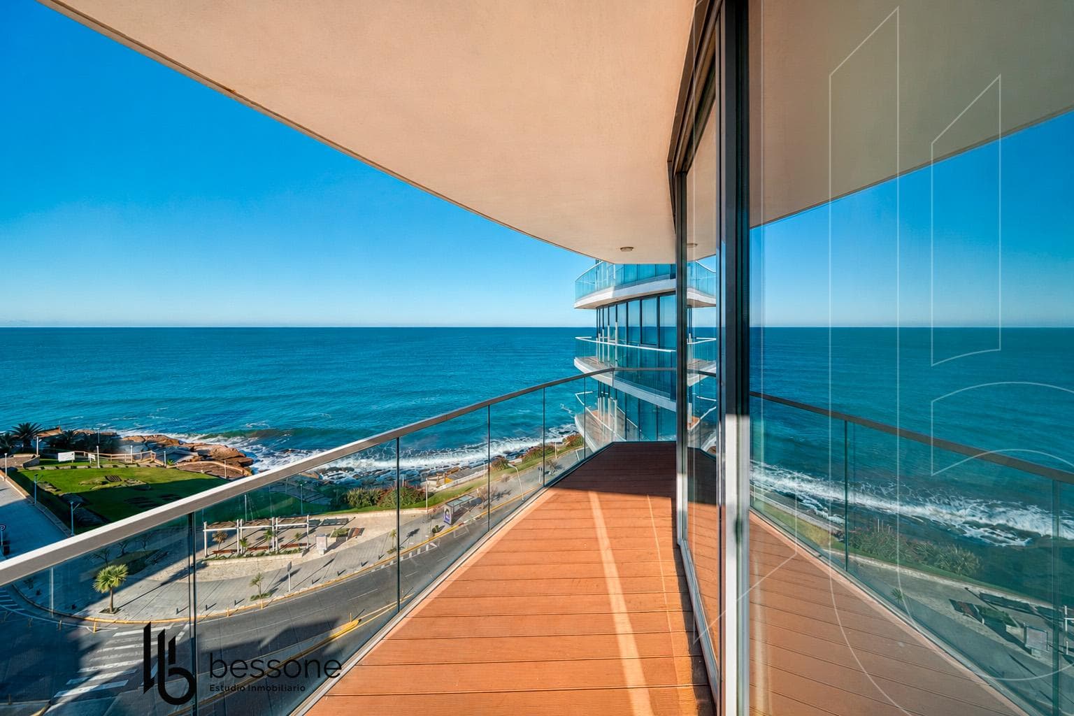 MARAL EXPLANADA APARTMENT