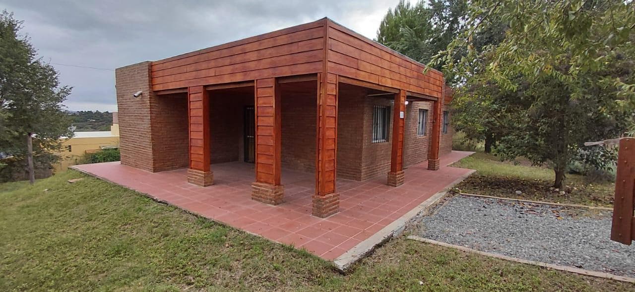 House in Villa Giardino