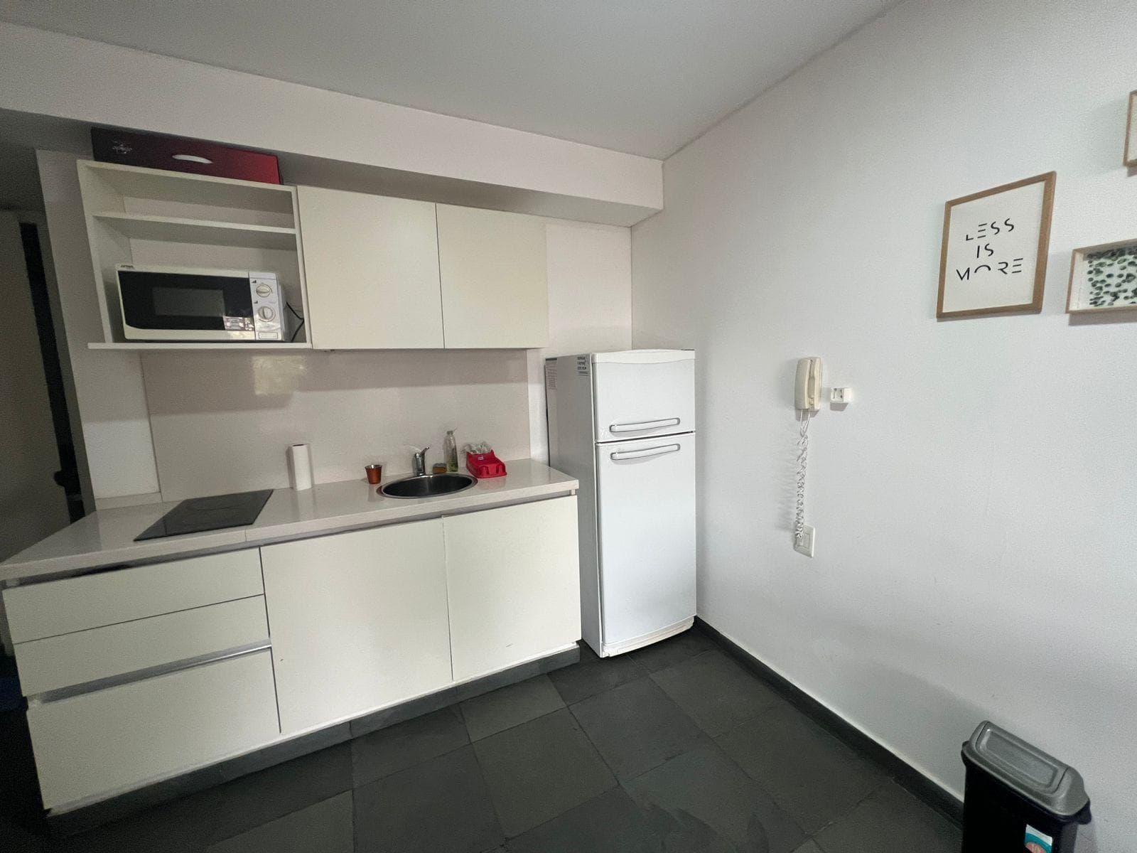 Short-term rental: 1 bedroom, sleeps 3, amenities, Lourdes neighborhood
