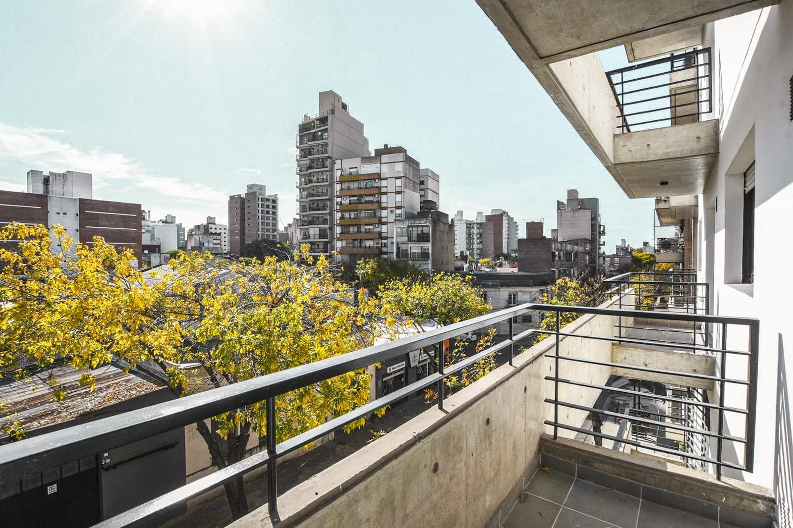 Brand-new 1-bedroom apartment with a north-facing balcony