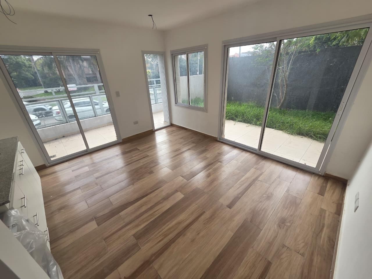 For Rent | Ground-Floor Apartment - 2 Rooms with Private Garden - Corner Building on Pagano Street