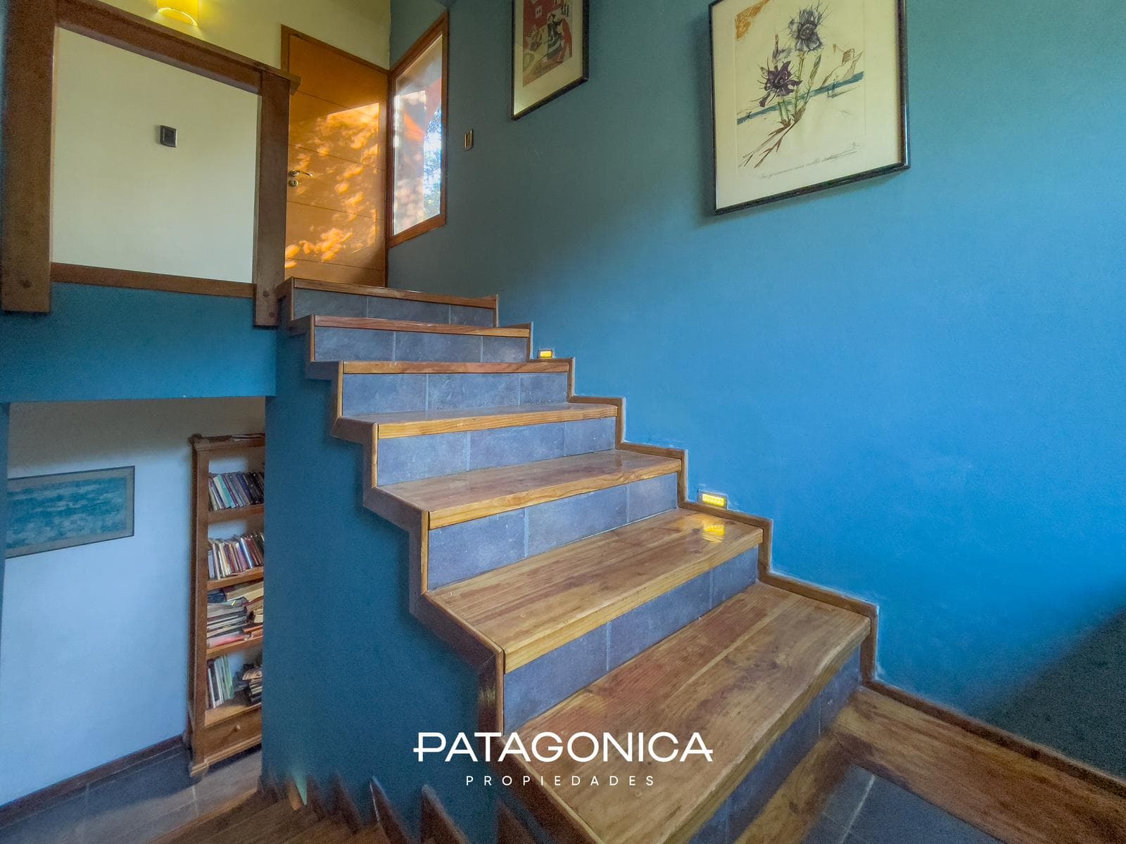 HOUSE FOR SALE: 140 m², on a 1781 m² lot; Penthouse in the RUCA HUE Gated Community, Villa La Angostura