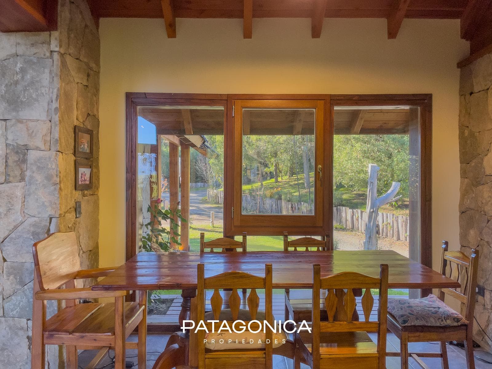 HOUSE FOR SALE: 140 m², on a 1781 m² lot; Penthouse in the RUCA HUE Gated Community, Villa La Angostura