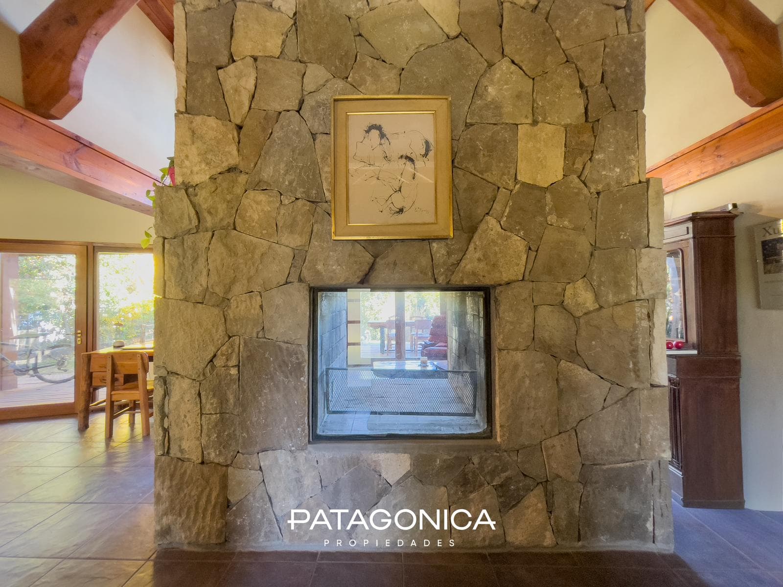 HOUSE FOR SALE: 140 m², on a 1781 m² lot; Penthouse in the RUCA HUE Gated Community, Villa La Angostura