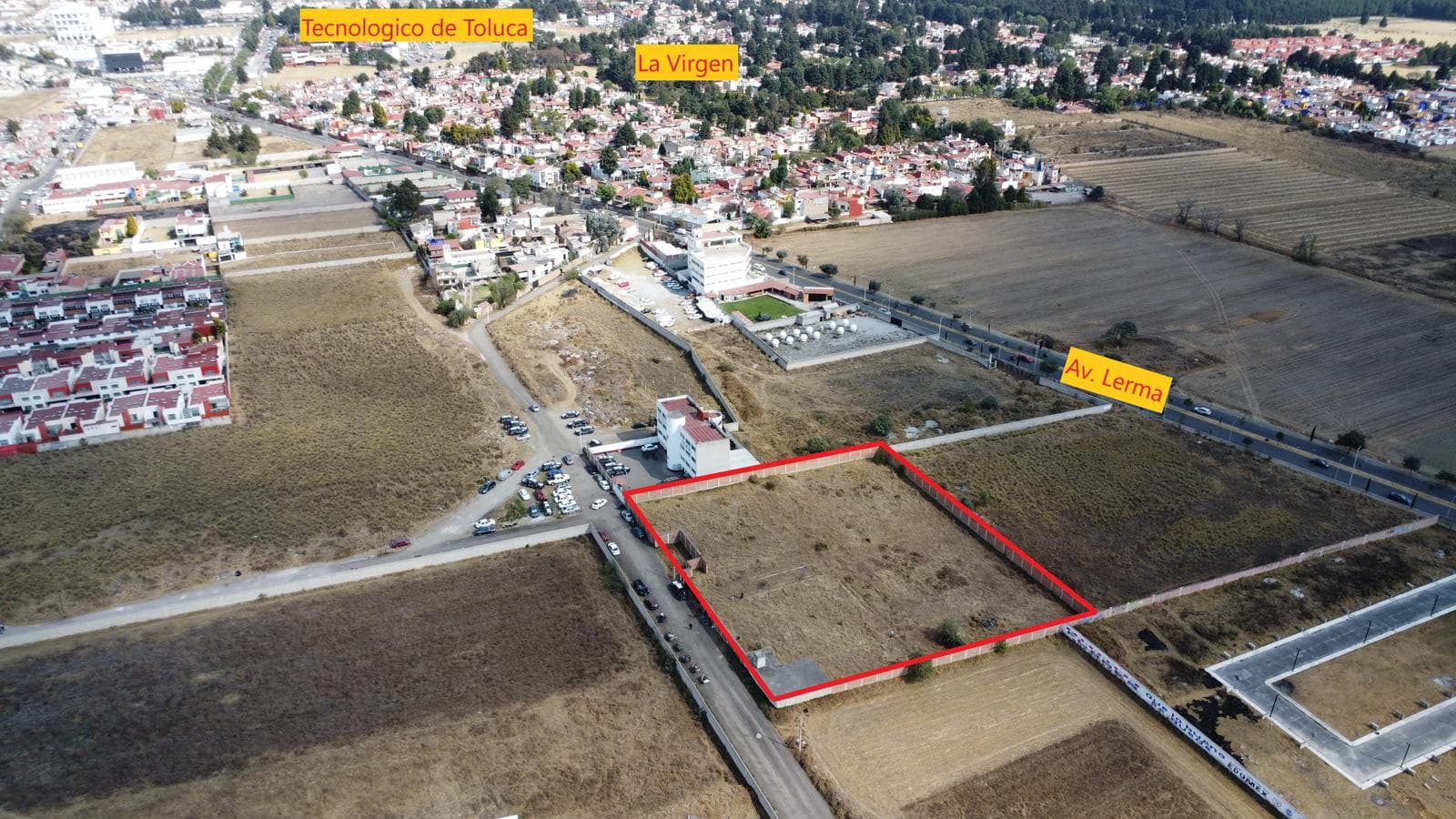LAND FOR SALE IN METEPEC WITH RESIDENTIAL ZONING