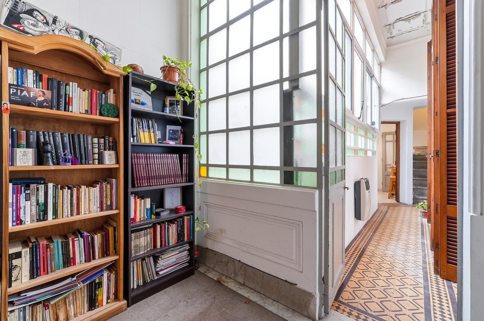 Two-room furnished apartment for short-term rent in Balvanera