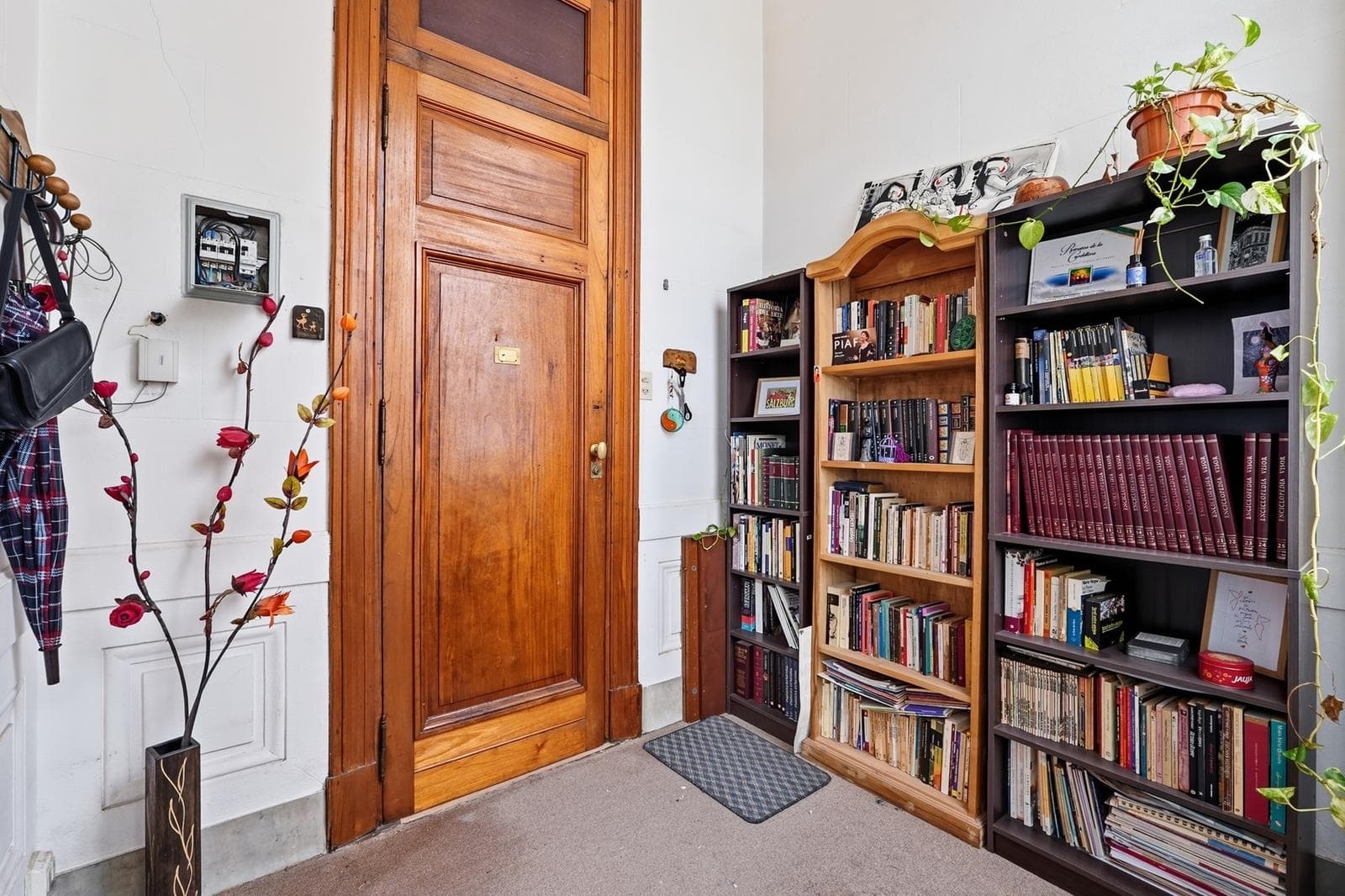 Two-room furnished apartment for short-term rent in Balvanera