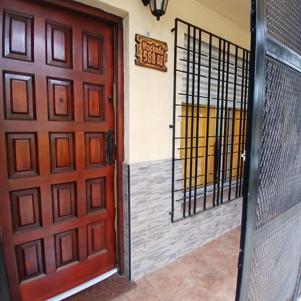 Spacious 3-room apartment with a garage