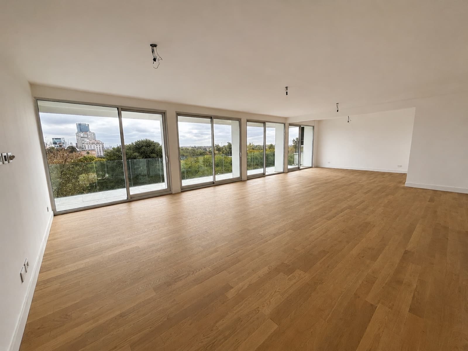 5-room apartment with 4 en-suite bedrooms in Palermo Chico.
