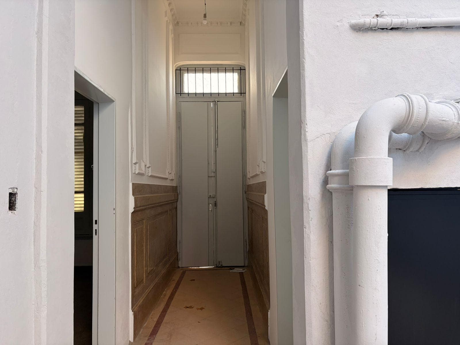 5-Room Renovated House for Sale in Paternal