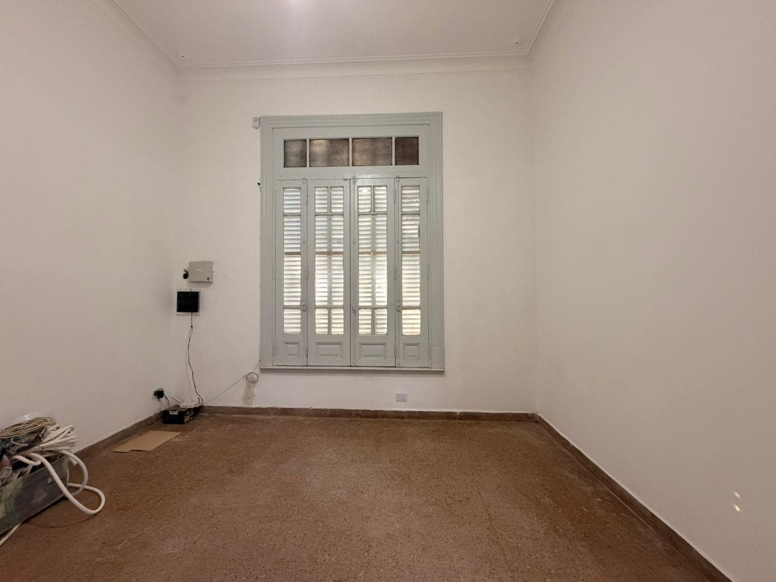 5-Room Renovated House for Sale in Paternal