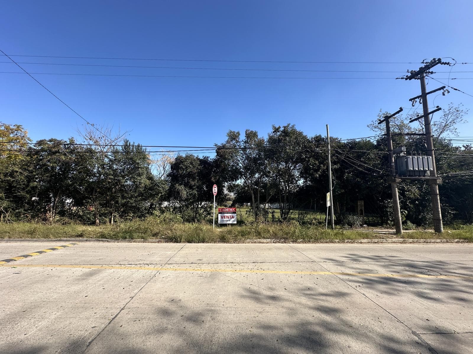 Land for Sale. Area: 573 m2. Lintridis and Juan B. Justo. Ciudad Zarate