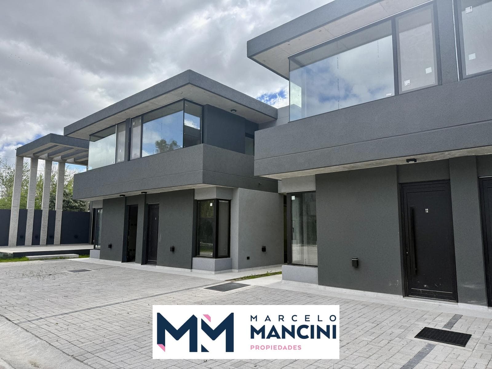 ZEN VIEW 2 Canning Duplex, 4 Rooms