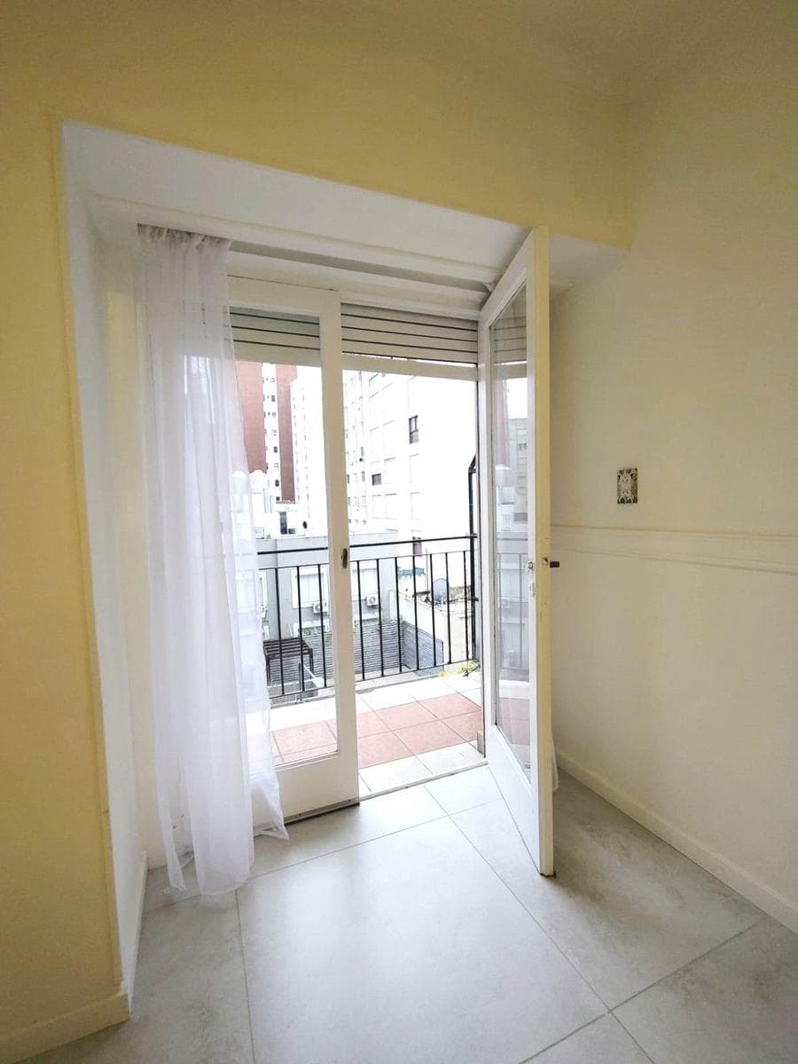 2-Bedroom Apartment with Balconies Facing the Street - For Rent: 24 m² - No Maintenance Fees