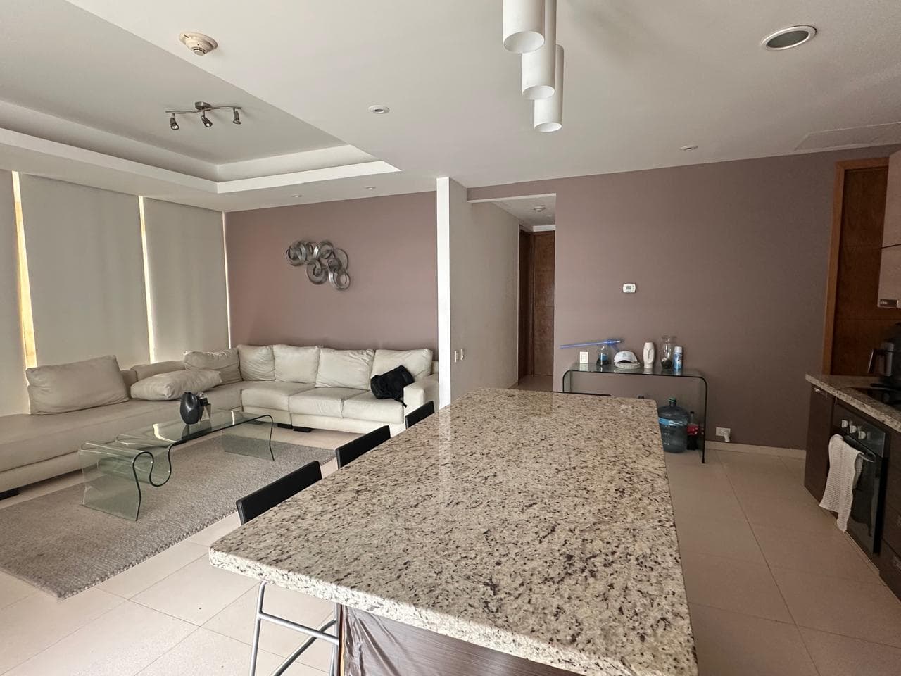 APARTMENT FOR RENT IN TORRE AQUA - VALLE ORIENTE