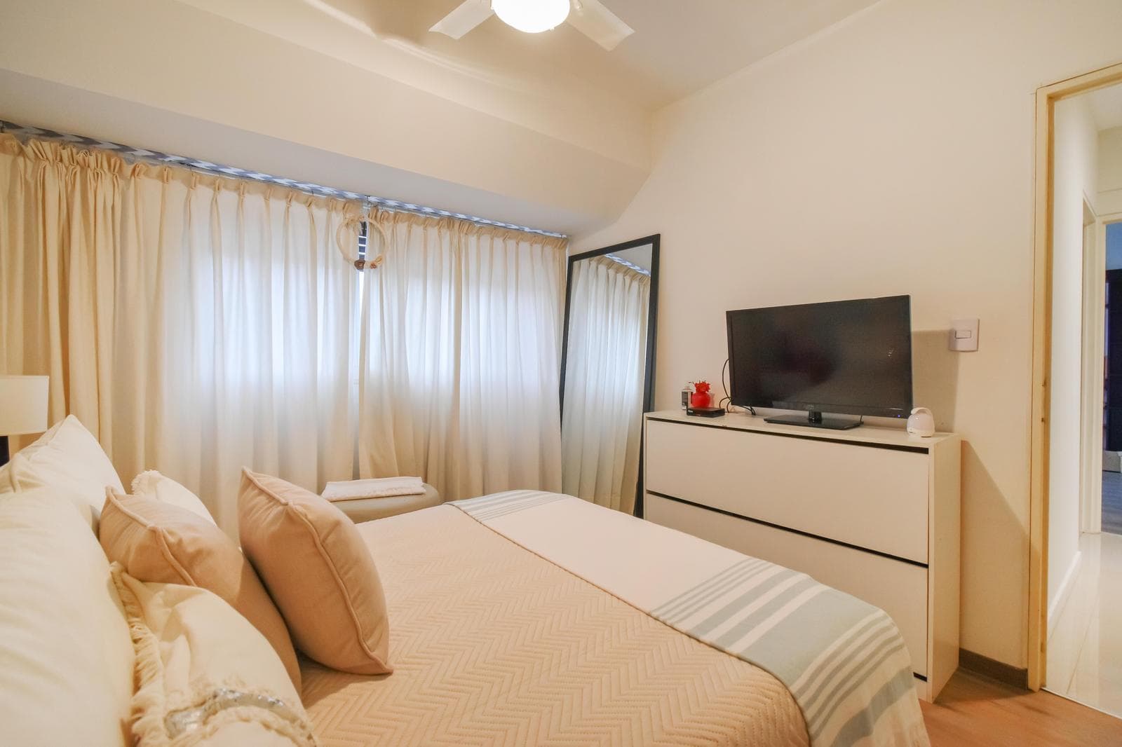 Apartment for Sale in Nuñez: 4-room apartment with maid's quarters. Panoramic view, LOTS OF NATURAL LIGHT, UPPER FLOOR