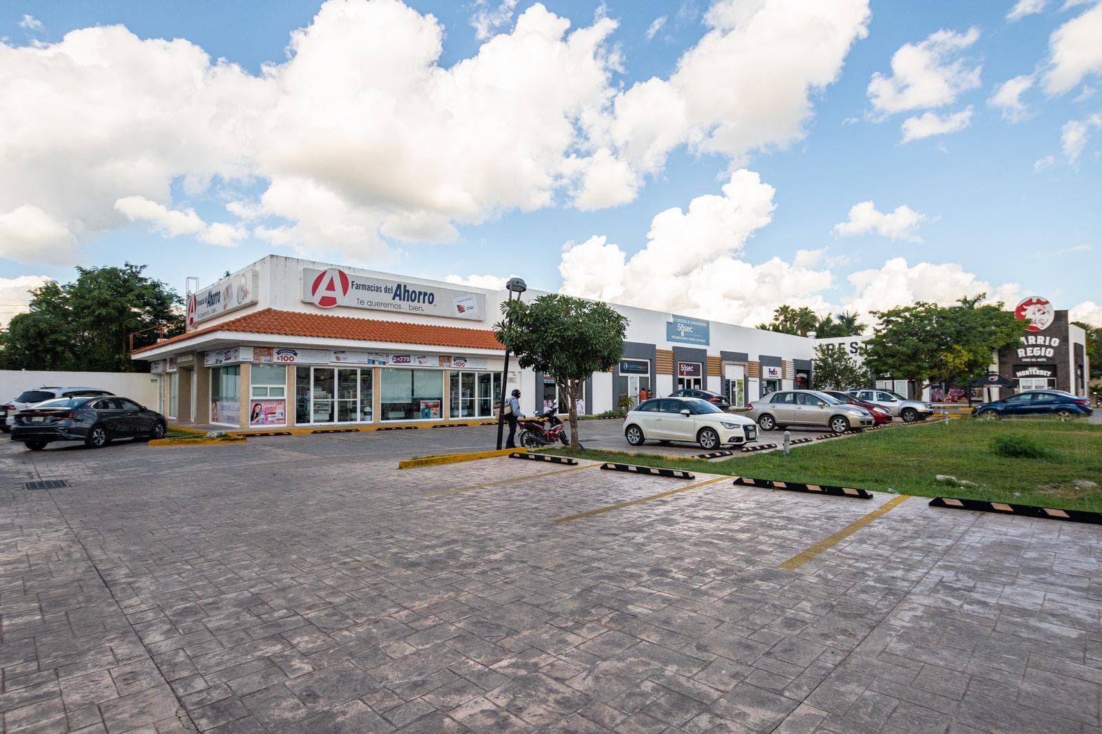 LAND RENT ON GARCÍA LAVÍN AVENUE