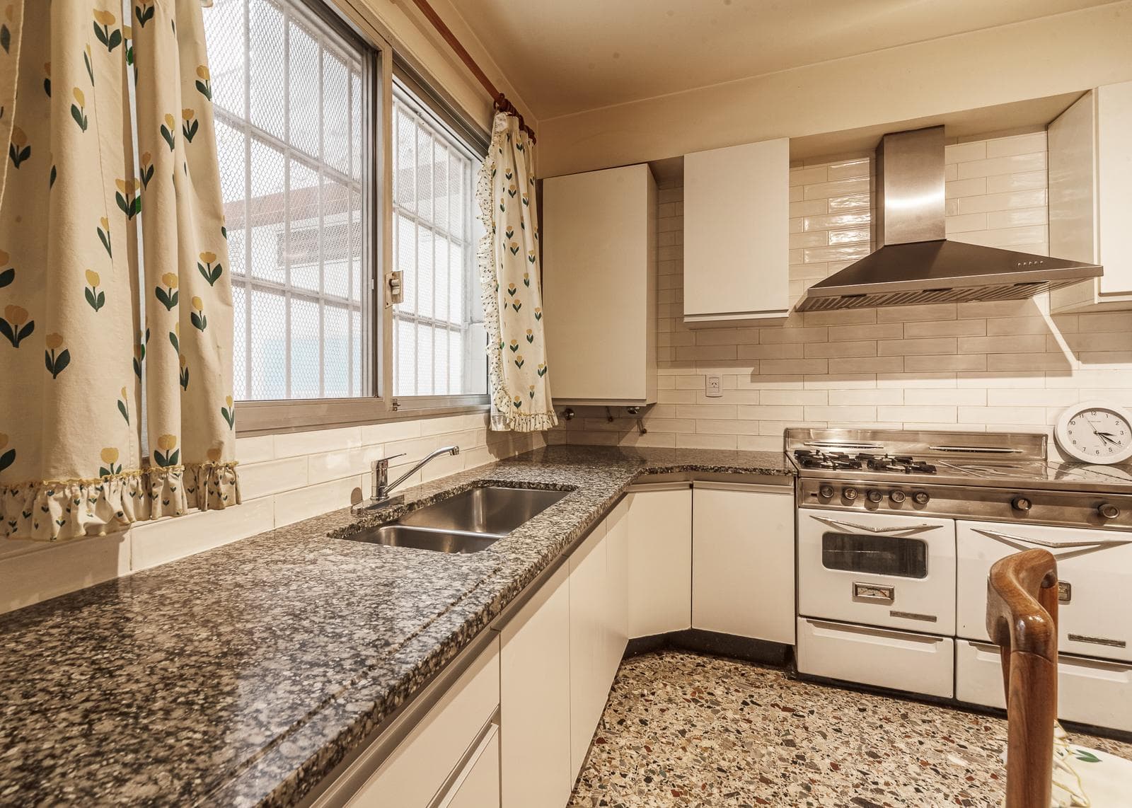 4-ROOM APARTMENT FOR SALE IN BELGRANO