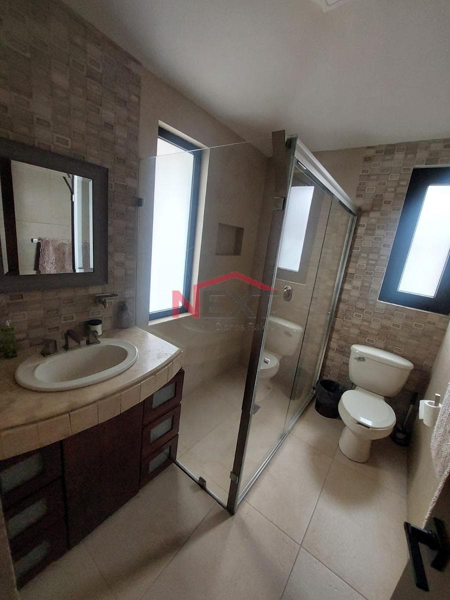 FURNISHED AND FULLY EQUIPPED ONE-STORY HOUSE FOR RENT