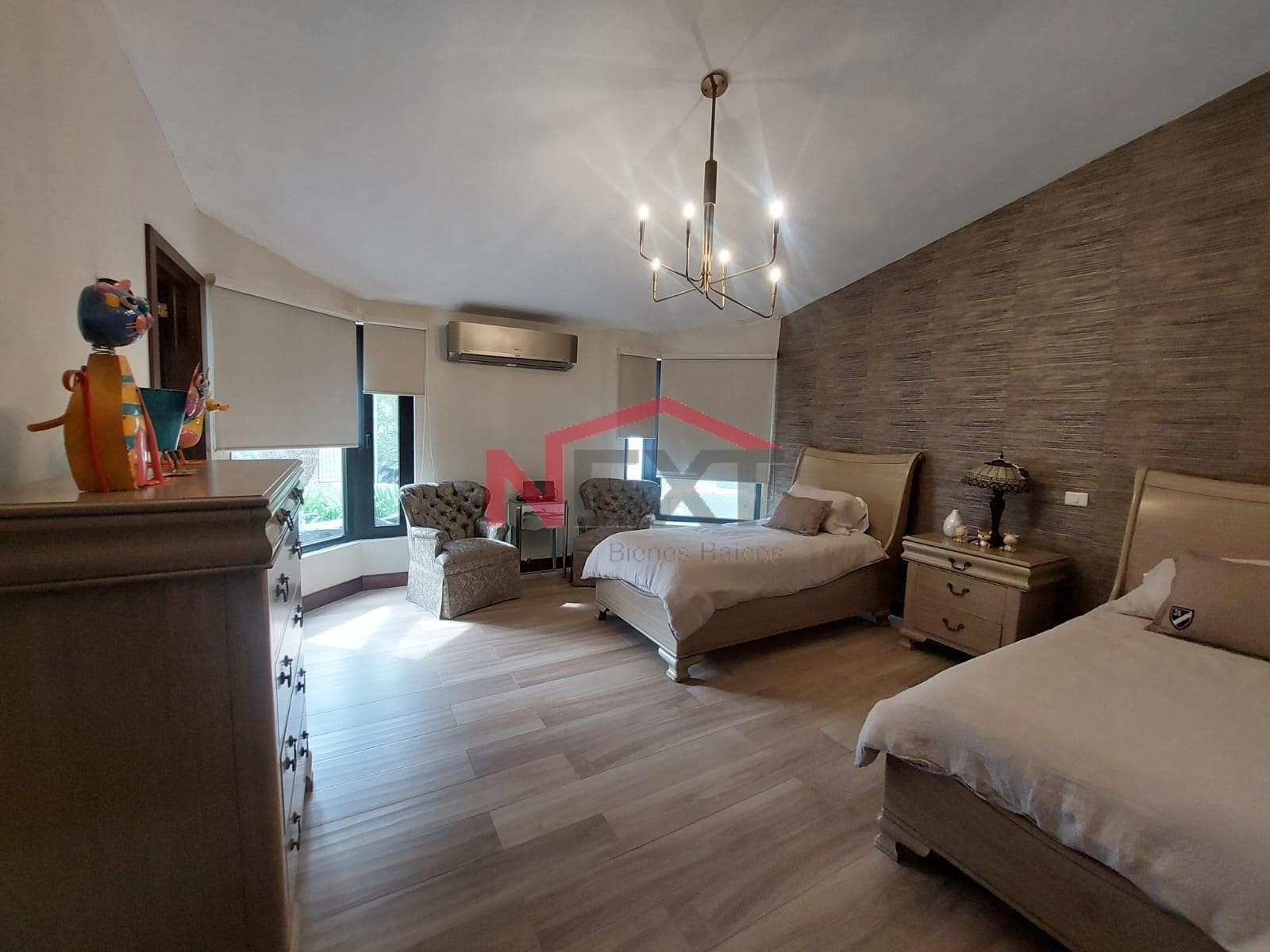 FURNISHED AND FULLY EQUIPPED ONE-STORY HOUSE FOR RENT