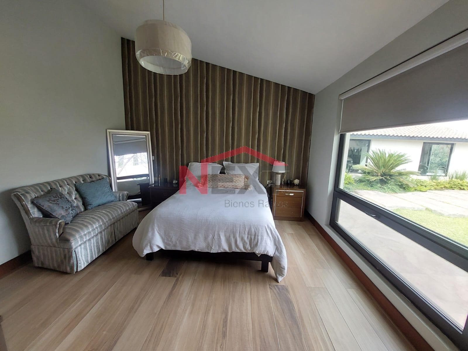 FURNISHED AND FULLY EQUIPPED ONE-STORY HOUSE FOR RENT