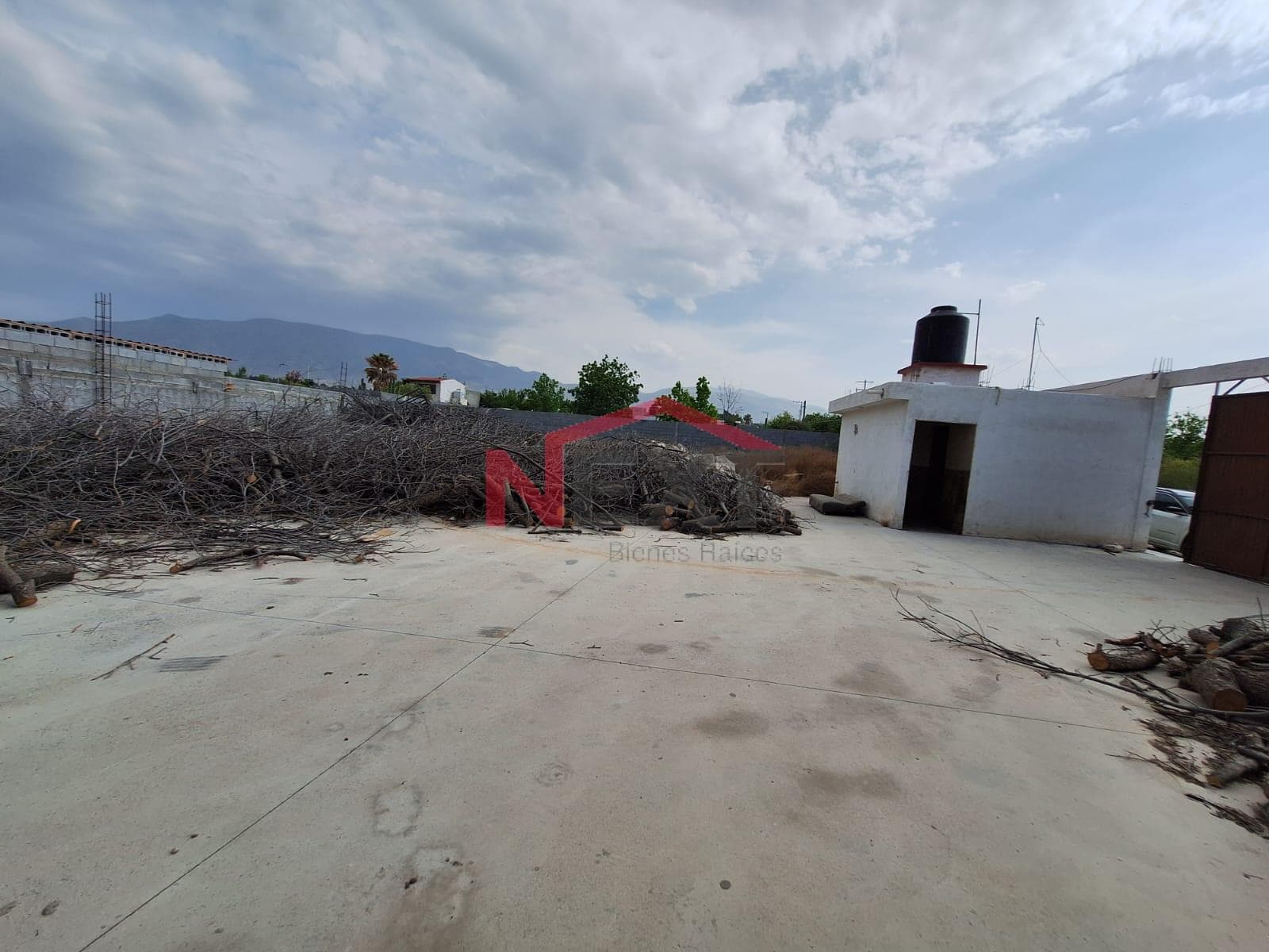 LAND FOR SALE WITH A PALAPA