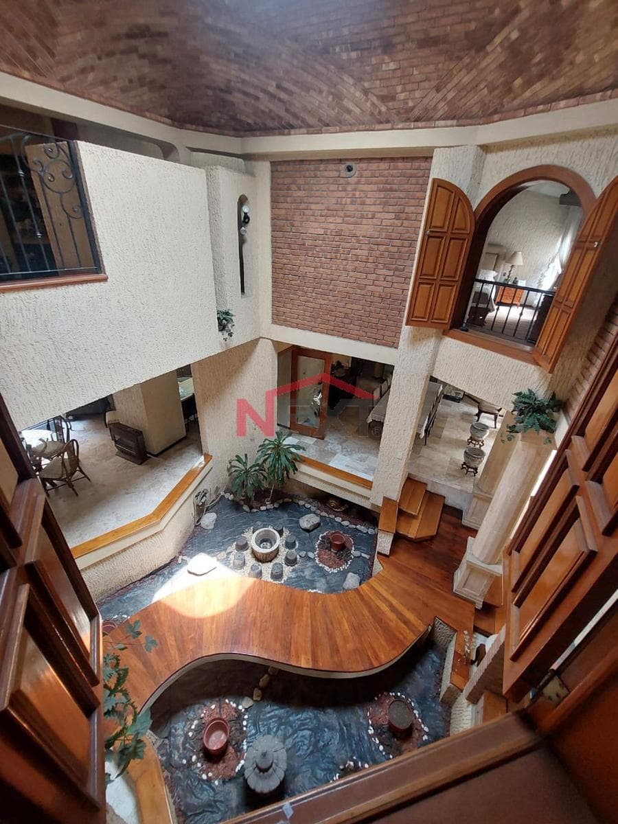 CORNER HOUSE FOR SALE IN THE CUMBRES NEIGHBORHOOD