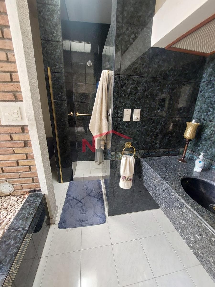 CORNER HOUSE FOR SALE IN THE CUMBRES NEIGHBORHOOD