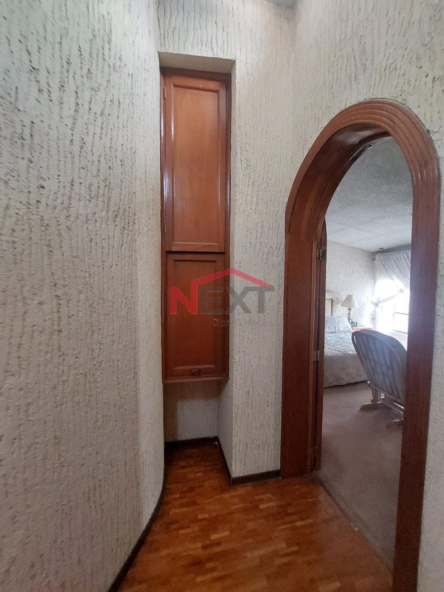 CORNER HOUSE FOR SALE IN THE CUMBRES NEIGHBORHOOD